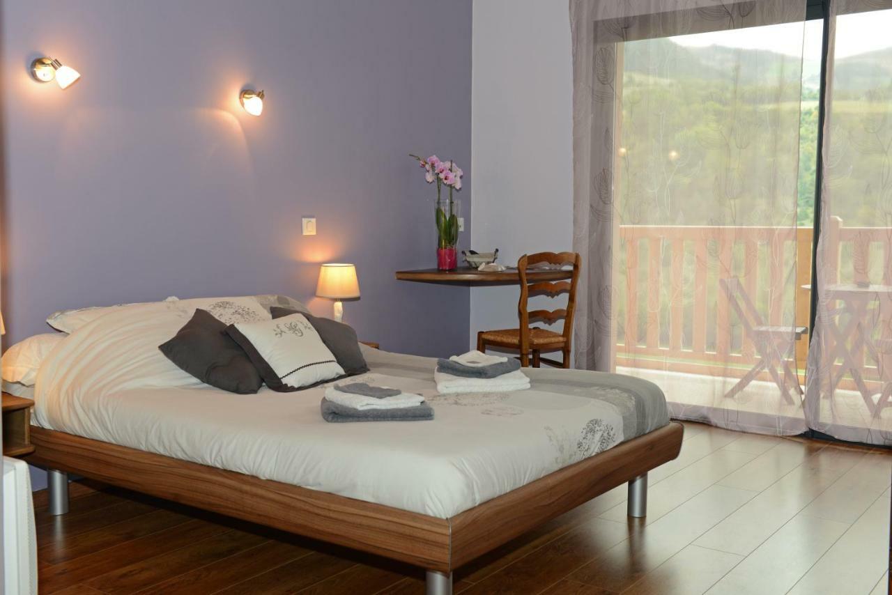 Bed and Breakfast Lauz'oustal à Montrodat Extérieur photo